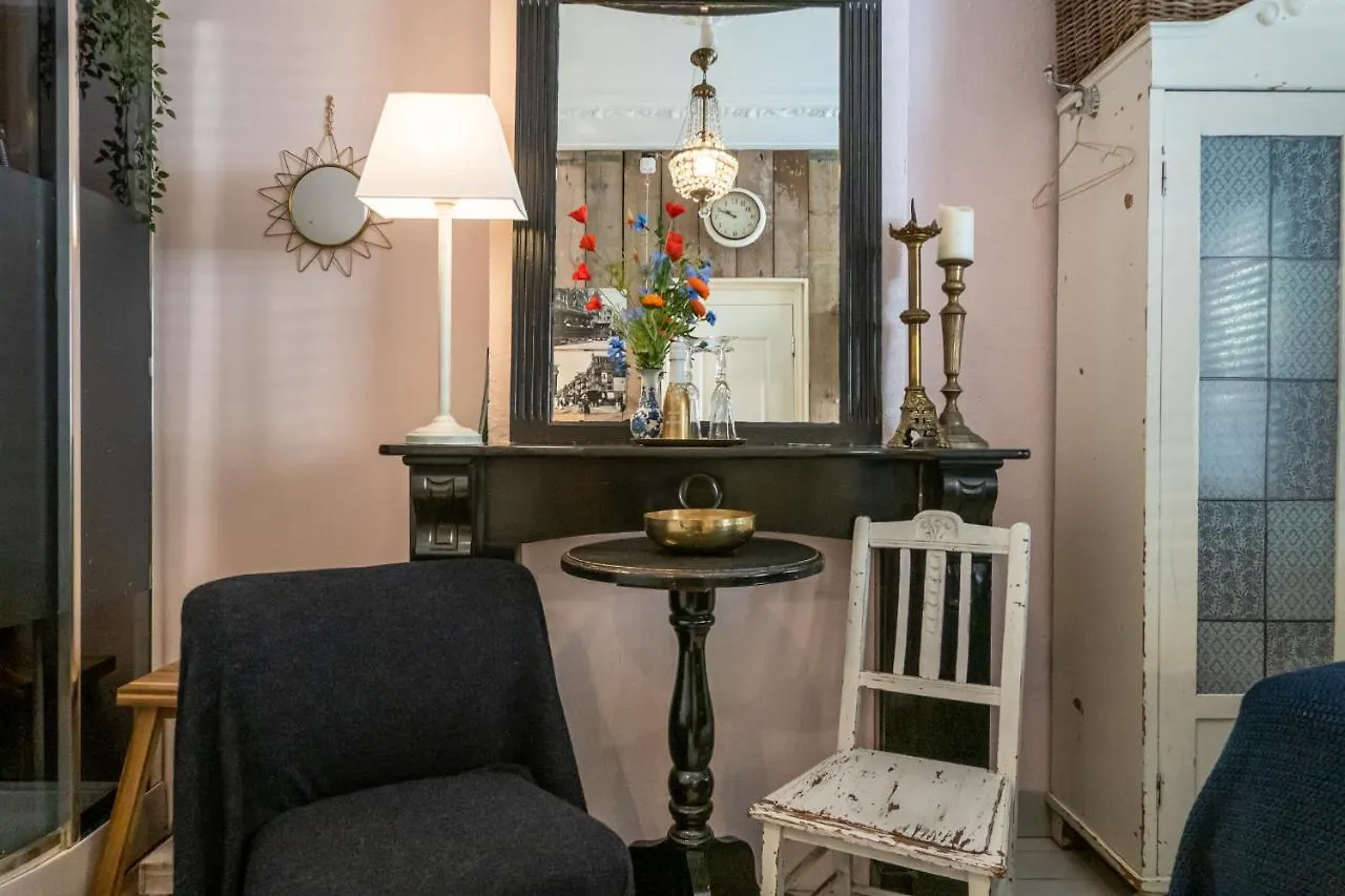 Guesthouseamsterdam 2*, Amsterdam Holandia
